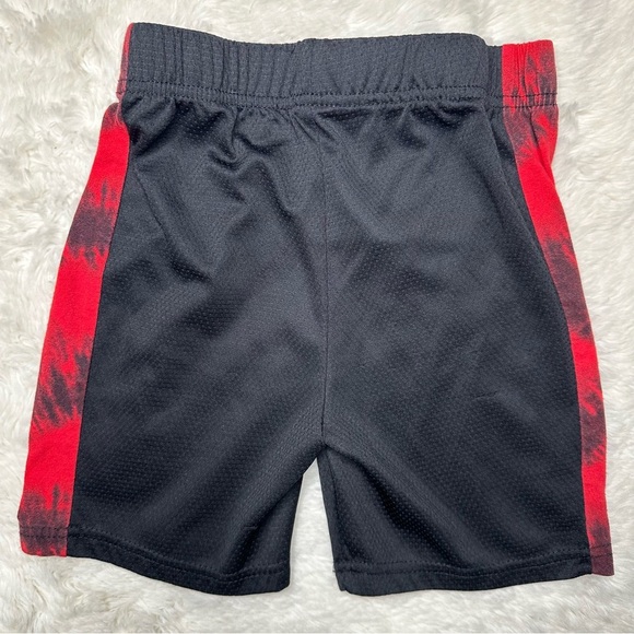 Marvel Spider-Man Shorts Black & Red Size 5 - Picture 7 of 16